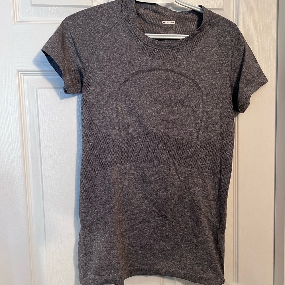 Lululemon Size 8 Swiftly Tee